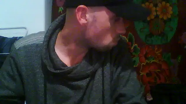 Snapshot of Rejtelmesest chatting on 11-01-25, 09:39 Rejtelmesest online show from 11-01-25, 09:39