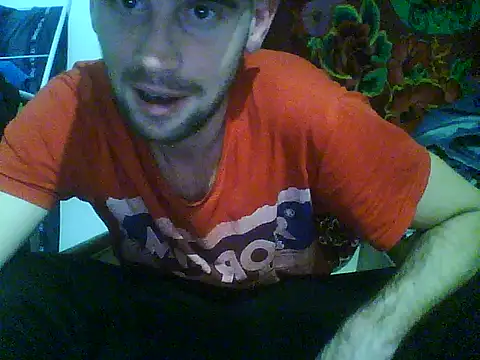 Snapshot of Rejtelmesest chatting on 11-06-25, 08:54 Rejtelmesest online show from 11-06-25, 08:54