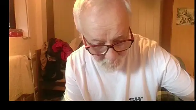 Snapshot of Sammy1660 chatting on 06-23-26, 04:43 Sammy1660 online show from 06-23-26, 04:43