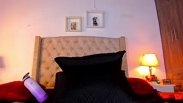 Snapshot of allisson_m chatting on 03-09-26, 12:09 allisson m online show from 03-09-26, 12:09