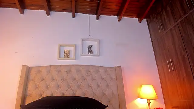 Snapshot of allisson_m chatting on 03-13-26, 12:12 allisson m online show from 03-13-26, 12:12