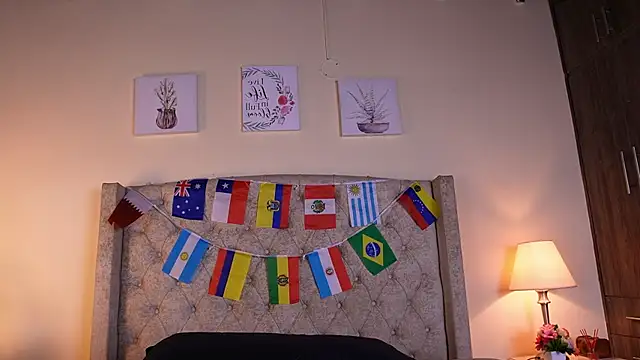 allisson m online show from 06-17-26, 12:07
