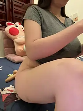 Snapshot of Nany_lina chatting on 12-16-24, 01:21 Nany lina online show from 12-16-24, 01:21