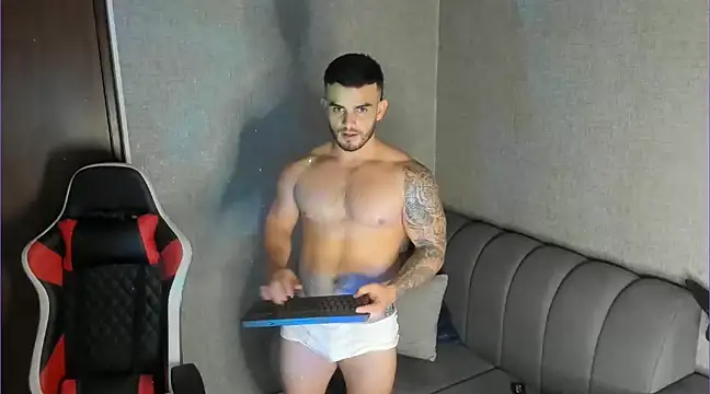 Ricardogo19 online show from 01-25-25, 03:40