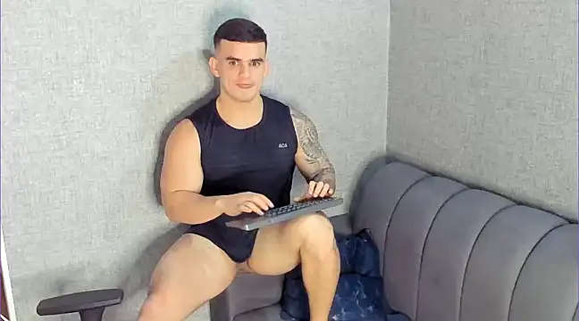 Ricardogo19 online show from 01-28-25, 07:32