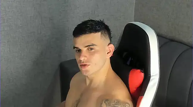 Ricardogo19 online show from 01-29-25, 03:22