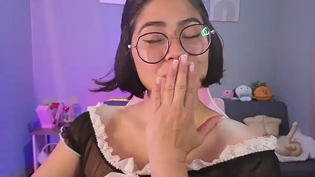 LoaLuxury online show from 06-24-26, 03:33