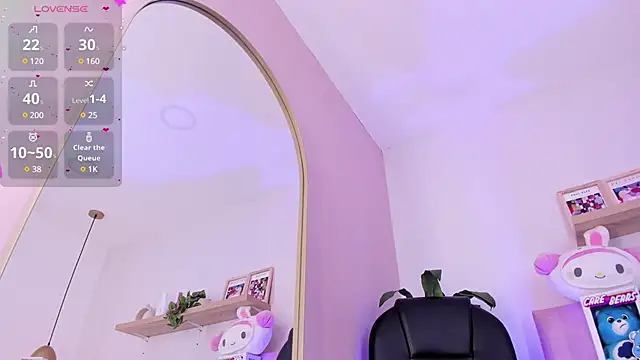 Snapshot of emily_bank chatting on 01-31-25, 11:56 emily bank online show from 01-31-25, 11:56