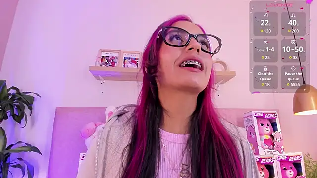 Snapshot of emily_bank chatting on 02-03-25, 02:14 emily bank online show from 02-03-25, 02:14