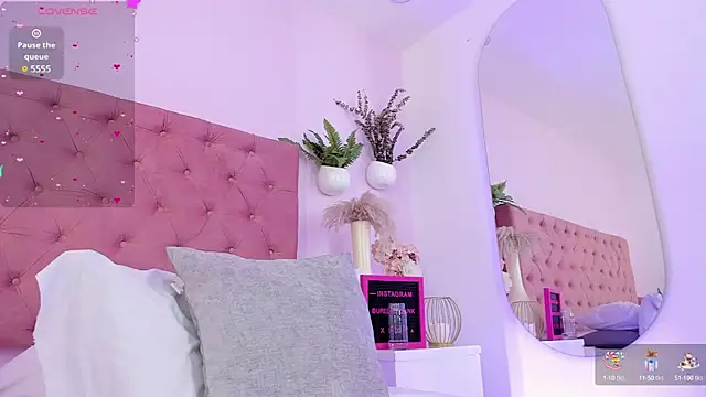 Snapshot of emily_bank chatting on 03-11-25, 01:59 emily bank online show from 03-11-25, 01:59