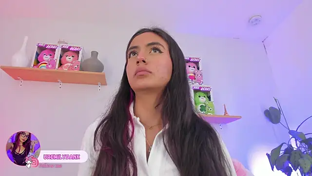 Snapshot of emily_bank chatting on 09-17-25, 07:37 emily bank online show from 09-17-25, 07:37