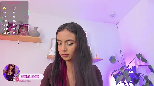 Snapshot of emily_bank chatting on 09-26-25, 07:29 emily bank online show from 09-26-25, 07:29