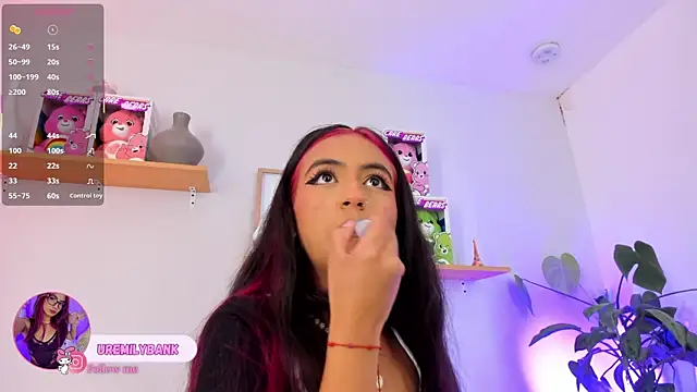 Snapshot of emily_bank chatting on 10-30-25, 07:36 emily bank online show from 10-30-25, 07:36