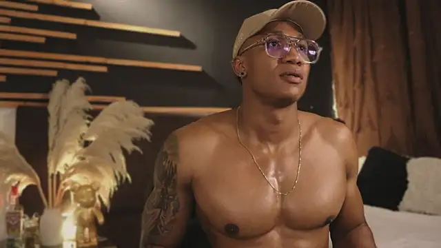 Logan Varela online show from 01-29-25, 03:44