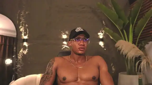 Logan Varela online show from 02-21-25, 12:16