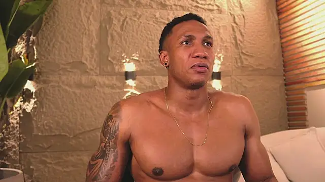 Logan Varela online show from 03-07-25, 06:24