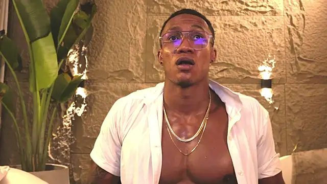 Logan Varela online show from 03-20-25, 04:29