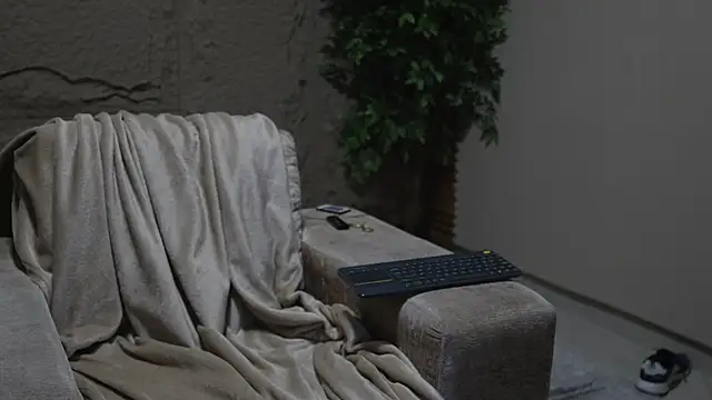 Logan Varela online show from 10-12-25, 12:59