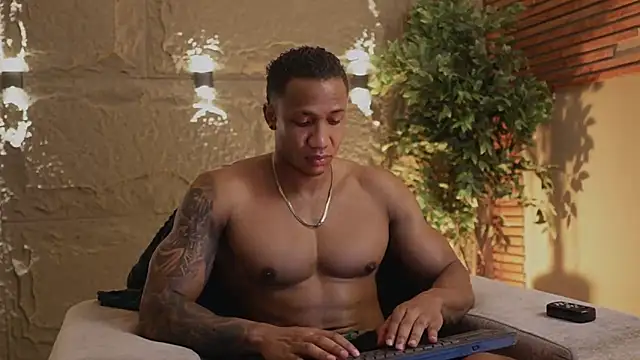 Logan Varela online show from 11-18-25, 08:57