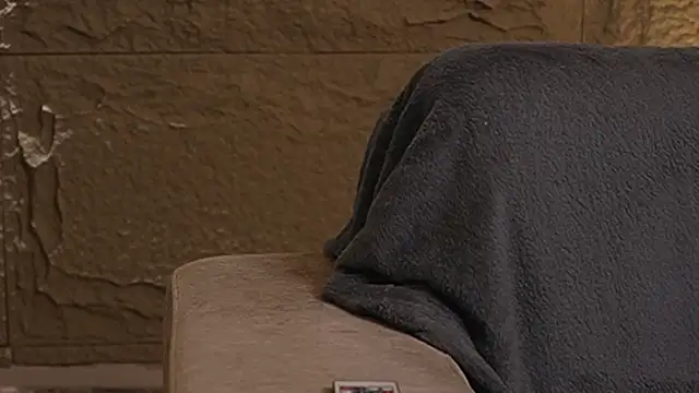 Logan Varela online show from 11-30-25, 02:21