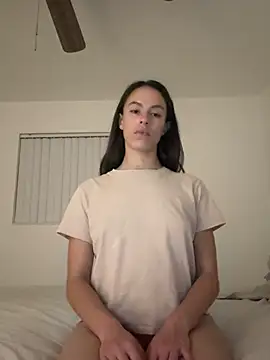 Snapshot of brookehoneynina chatting on 02-05-25, 01:04 brookehoneynina online show from 02-05-25, 01:04