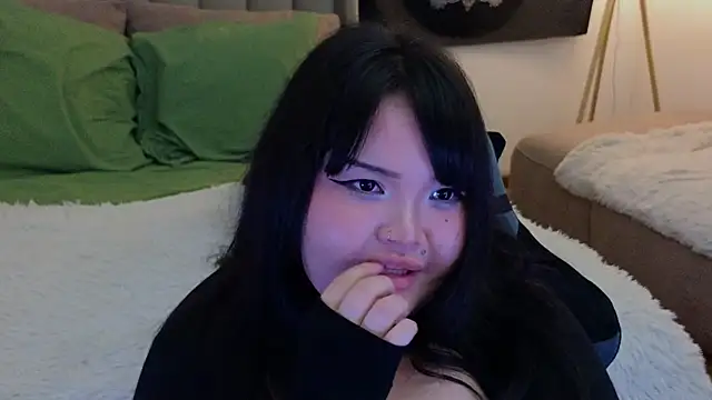 LeyaKan online show from 03-13-25, 12:05
