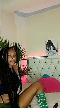 Snapshot of C-yoyo chatting on 01-12-25, 07:11 C-yoyo online show from 01-12-25, 07:11