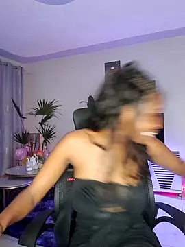 Snapshot of C-yoyo chatting on 01-26-25, 07:41 C-yoyo online show from 01-26-25, 07:41