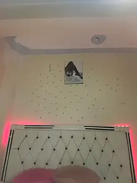 Snapshot of C-yoyo chatting on 02-11-25, 01:41 C-yoyo online show from 02-11-25, 01:41