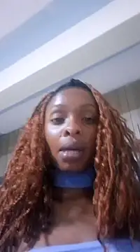 Snapshot of C-yoyo chatting on 03-03-25, 04:35 C-yoyo online show from 03-03-25, 04:35