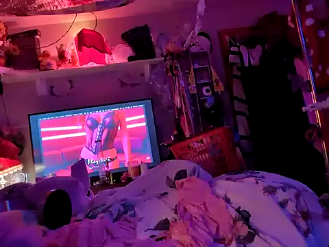 gurlnips online show from 02-02-25, 02:06