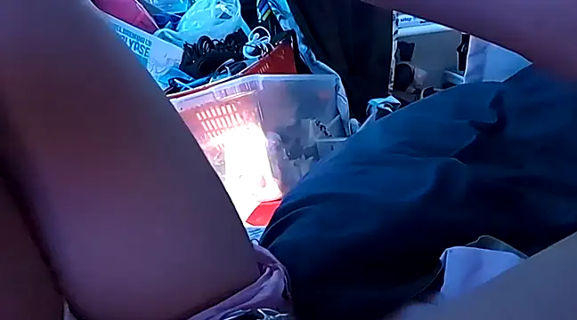 gurlnips online show from 03-06-25, 02:51