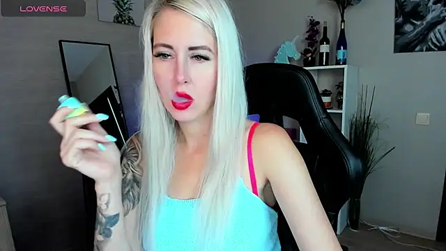 Mermaid N online show from 09-15-25, 01:27