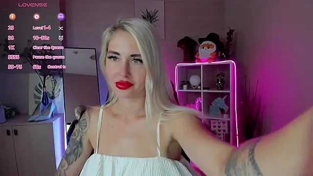 Snapshot of Mermaid_N chatting on 06-19-26, 01:32 Mermaid N online show from 06-19-26, 01:32