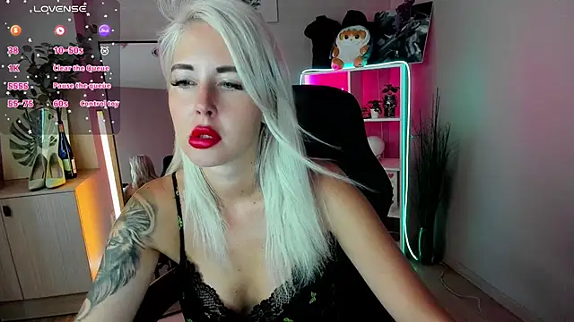 Snapshot of Mermaid_N chatting on 07-05-26, 01:45 Mermaid N online show from 07-05-26, 01:45