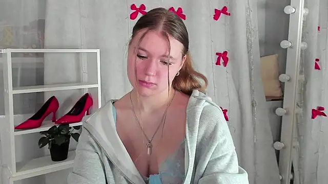 Rebecca Kelly online show from 01-10-25, 07:21