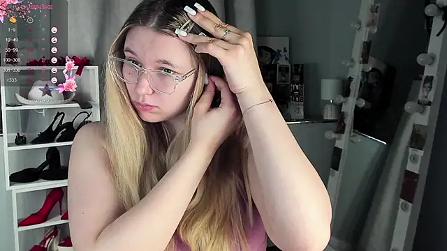 Rebecca Kelly online show from 02-17-26, 02:30