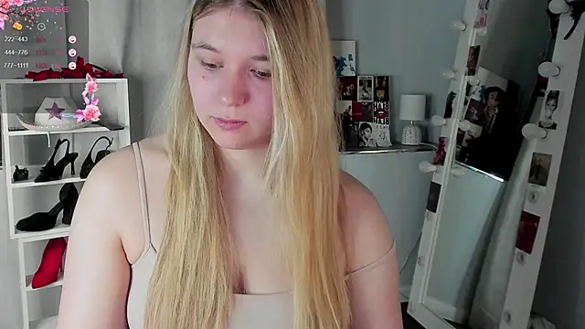 Rebecca Kelly online show from 03-11-26, 02:28