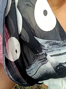 Cute Suhani online show from 09-25-25, 01:31