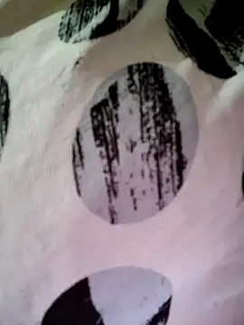 Cute Suhani online show from 10-31-25, 04:13