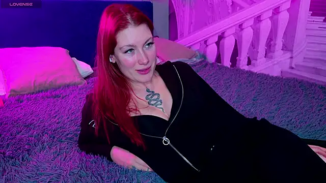 Snapshot of Liv_Fay chatting on 12-05-24, 01:17 Liv Fay online show from 12-05-24, 01:17