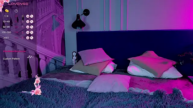 Snapshot of Liv_Fay chatting on 12-12-24, 04:32 Liv Fay online show from 12-12-24, 04:32