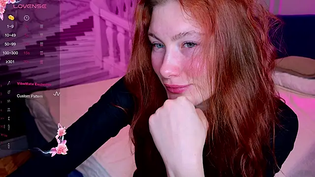 Snapshot of Liv_Fay chatting on 12-19-24, 01:40 Liv Fay online show from 12-19-24, 01:40