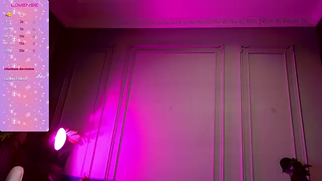 Snapshot of Liv_Fay chatting on 01-05-25, 08:21 Liv Fay online show from 01-05-25, 08:21