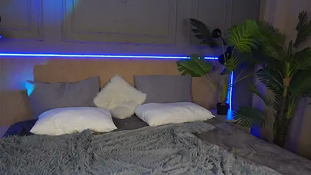 Snapshot of Liv_Fay chatting on 03-15-25, 03:40 Liv Fay online show from 03-15-25, 03:40