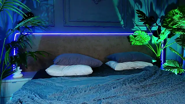 Snapshot of Liv_Fay chatting on 03-21-25, 03:55 Liv Fay online show from 03-21-25, 03:55