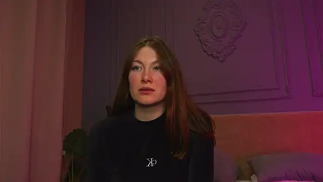 Snapshot of Liv_Fay chatting on 09-25-25, 03:27 Liv Fay online show from 09-25-25, 03:27