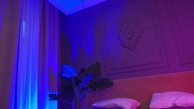 Snapshot of Liv_Fay chatting on 10-09-25, 03:10 Liv Fay online show from 10-09-25, 03:10