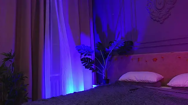 Snapshot of Liv_Fay chatting on 10-23-25, 04:50 Liv Fay online show from 10-23-25, 04:50