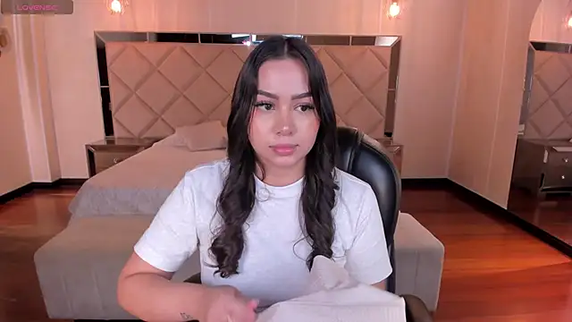 CelestePalmer  online show from 11-21-25, 10:14